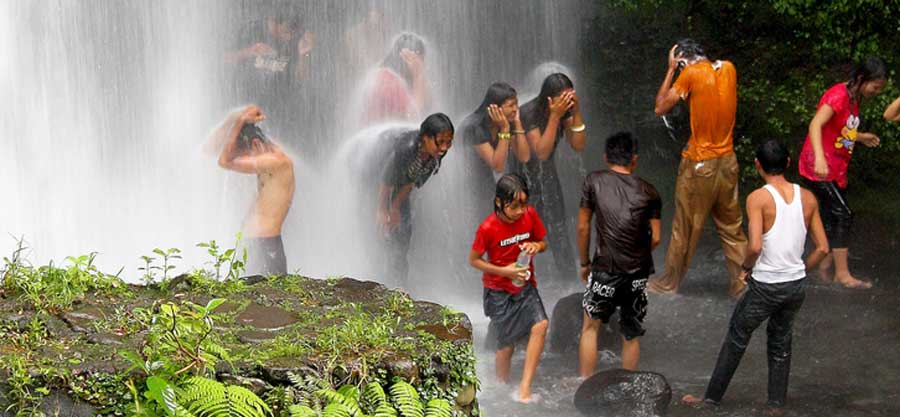 Tours Sendang Gile and Tiu Kelep waterfall Senaru close Mount Rinjani