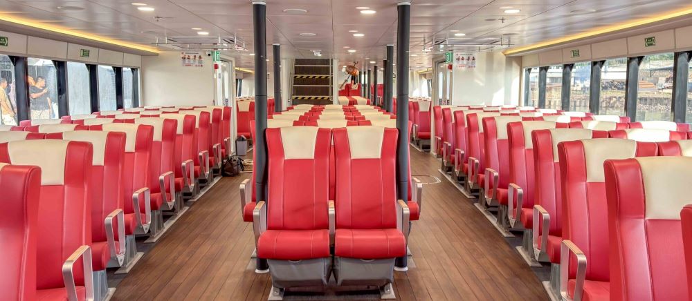 The fast boat seat
