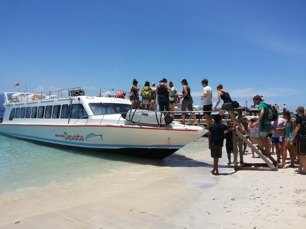 Crossing Speed boat from Bali To Lombok and return