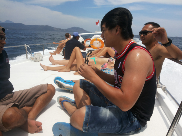 Crossing Speed boat from Bali To Lombok and return