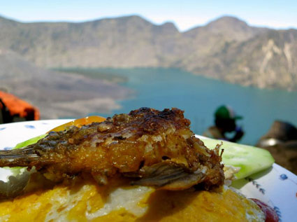 Complete meal on Mount Rinjani