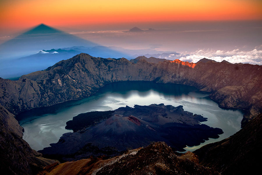 Summit Of Mount Rinjani 3726 meter