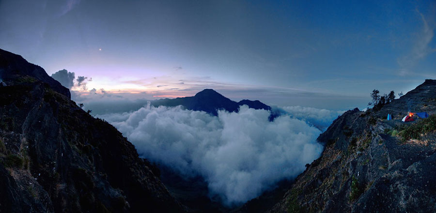 Paket mendaki gunung Rinjani 4 Hari 3 Malam pendakian dari Sembalun Lawang